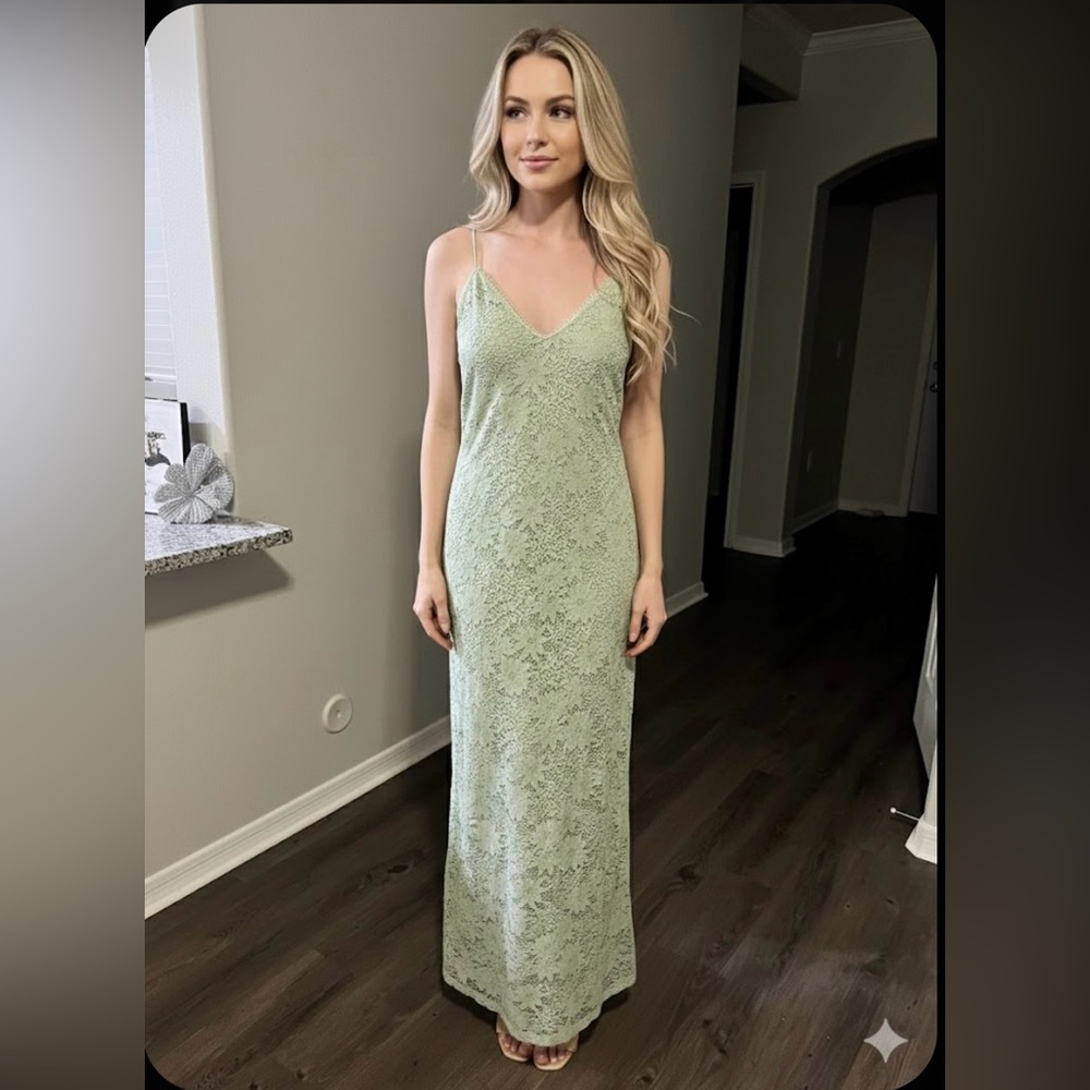 Jessica Simpson Mint Lace Gown